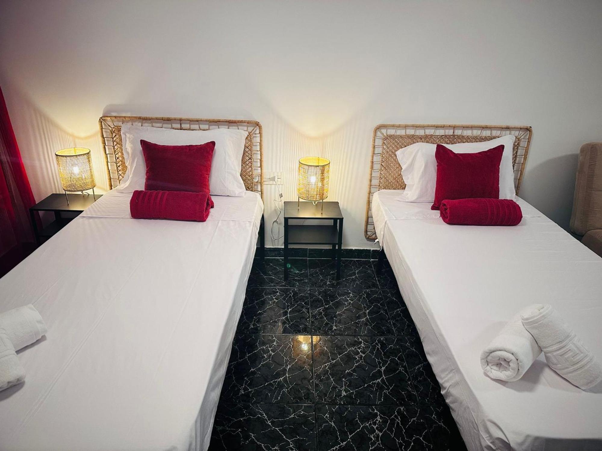 Cozy 2-Bed & Sofa-Bed Studio In Los Cristianos Eksteriør bilde