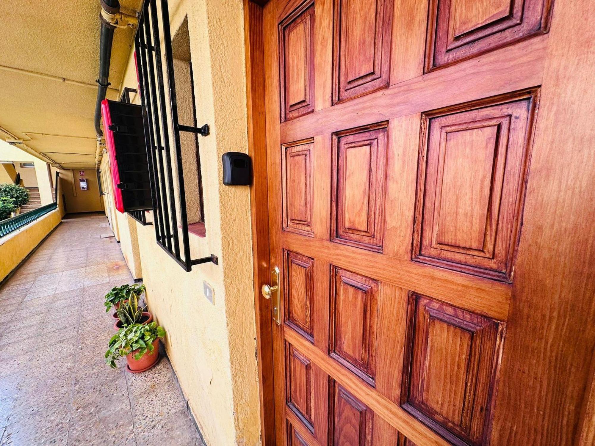 Cozy 2-Bed & Sofa-Bed Studio In Los Cristianos Eksteriør bilde