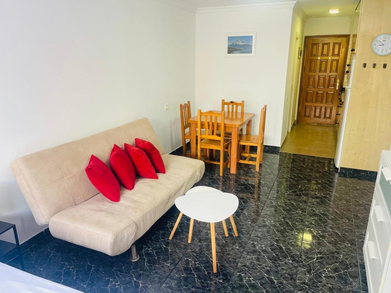 Cozy 2-Bed & Sofa-Bed Studio In Los Cristianos Eksteriør bilde