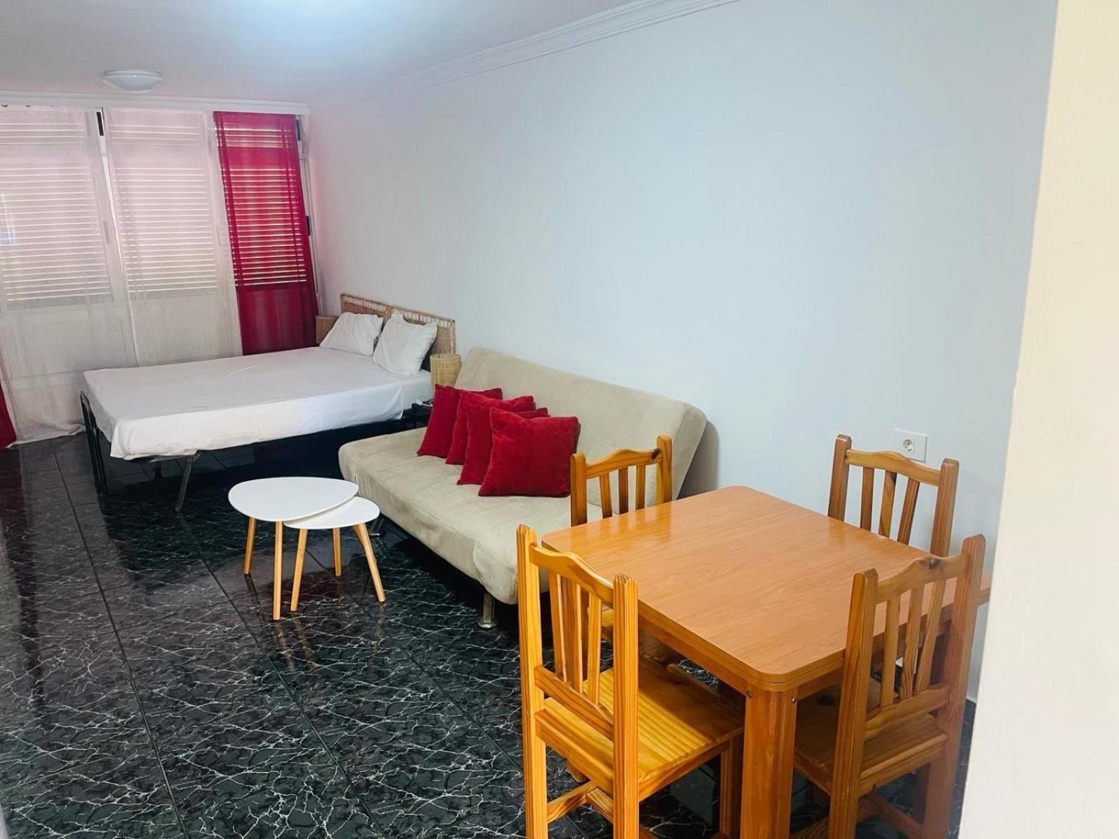Cozy 2-Bed & Sofa-Bed Studio In Los Cristianos Eksteriør bilde